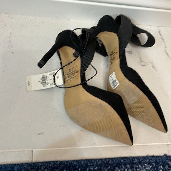 High heels - Picture 2 of 2